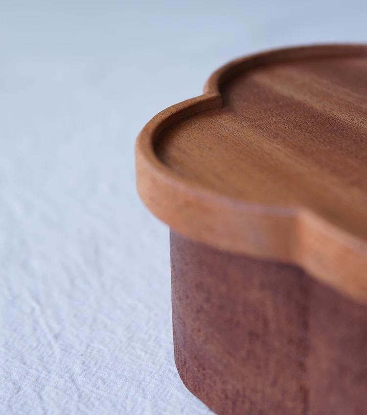 Handmade Wooden Flower Shaped Cat Urn | Small Keepsake Box with Cat Figurine | Memorial Box for Ashes | Pet Loss Gift | Pet Remembrance