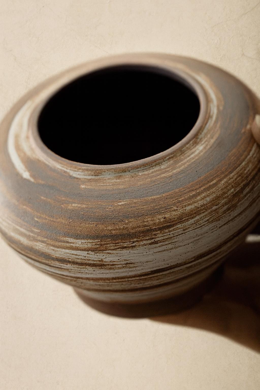 Japanese Rustic Ceramic Pet Urn with Bamboo Lid – Saturn Style Handmade Ashes Jar for Dog Cat, Pet Memorial Keepsake Gift, Tea Jar