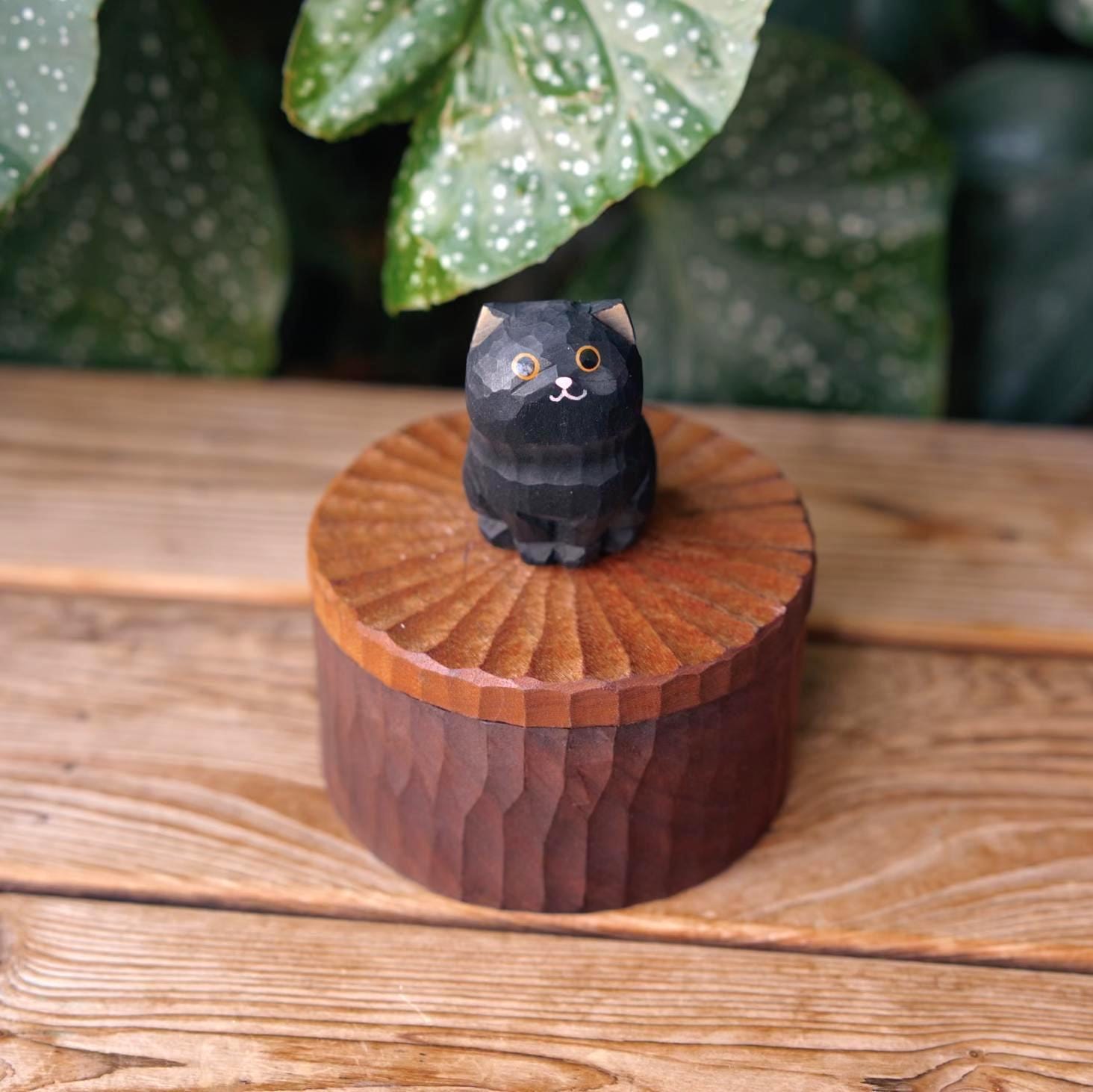 Handmade Wooden Cat Memorial Urn: Black Cat Figurine Keepsake by Photo, Bespoke Pet Memorial Gift, Cat Personalised Keepsake, Jewellery Box