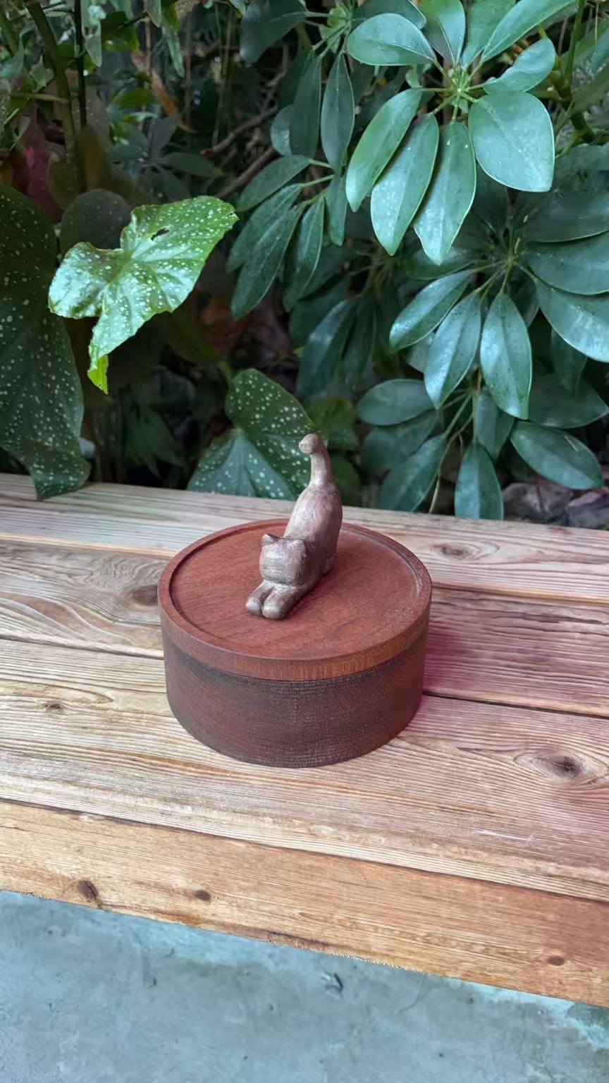 Handmade Wooden Cat Memorial Urn, Stretching Cat Keepsake Box for Ashes, Eco-Friendly Hand Carved Wooden Memorial Gift, Jewellery box