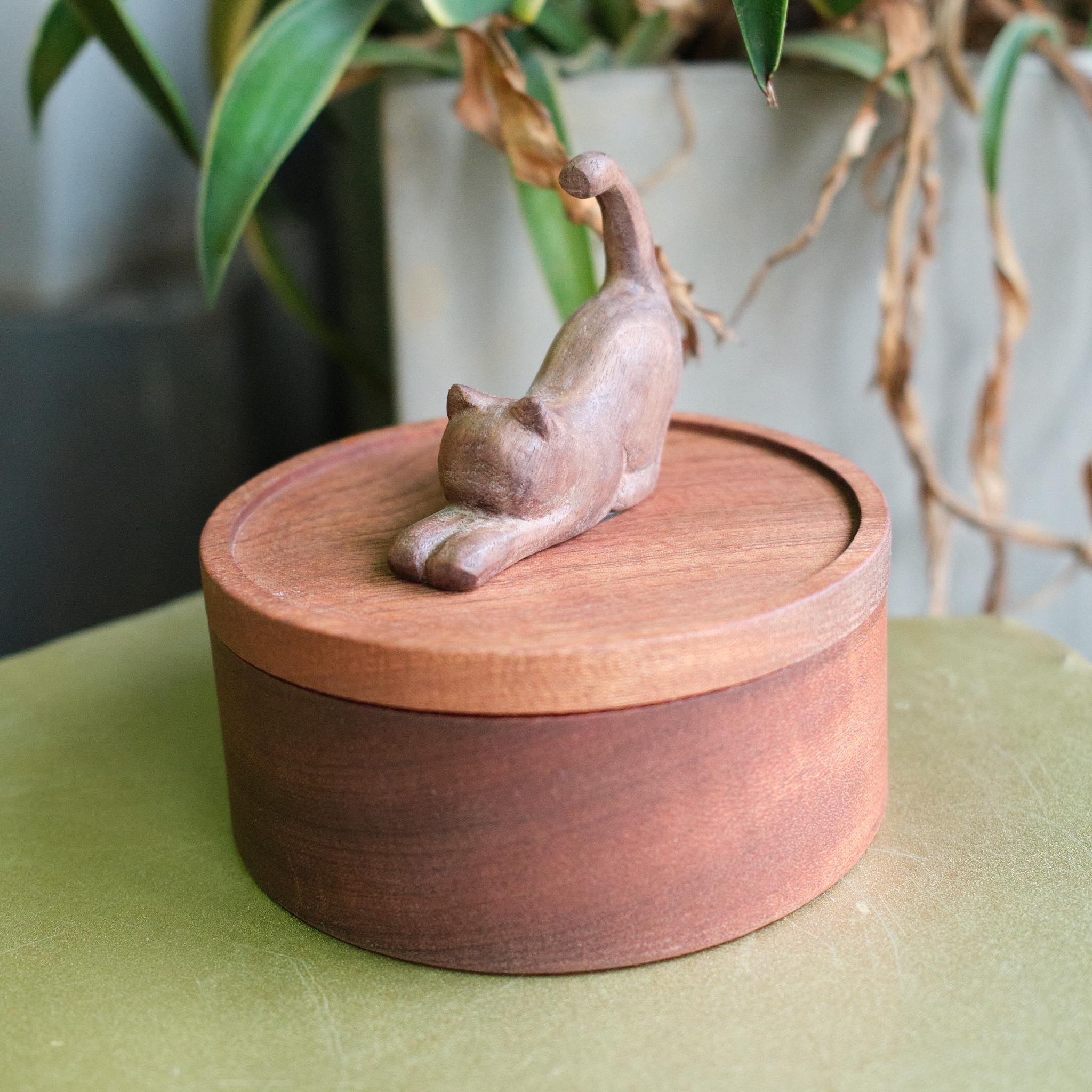 Handmade Wooden Cat Memorial Urn, Stretching Cat Keepsake Box for Ashes, Eco-Friendly Hand Carved Wooden Memorial Gift, Jewellery box