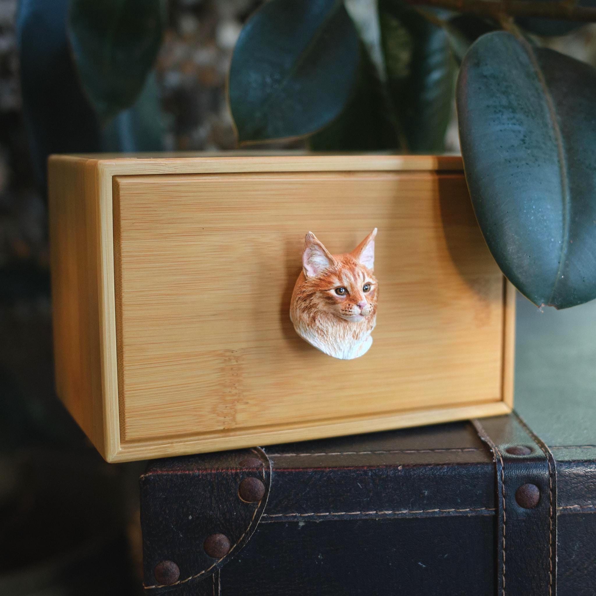 Handcrafted Bamboo Cat Memorial Urn with Realistic Plaster Head from photo, Personalised Pet Ashes Keepsake Box, Eco Friendly Cat Loss Gift