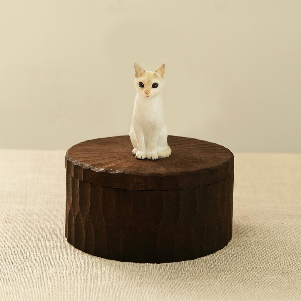 Large Wooden Cat Memorial Urn: Handmade Realistic Cat Figurine from photo, pet memorial gift, natural personalised keepsake, Cremation box
