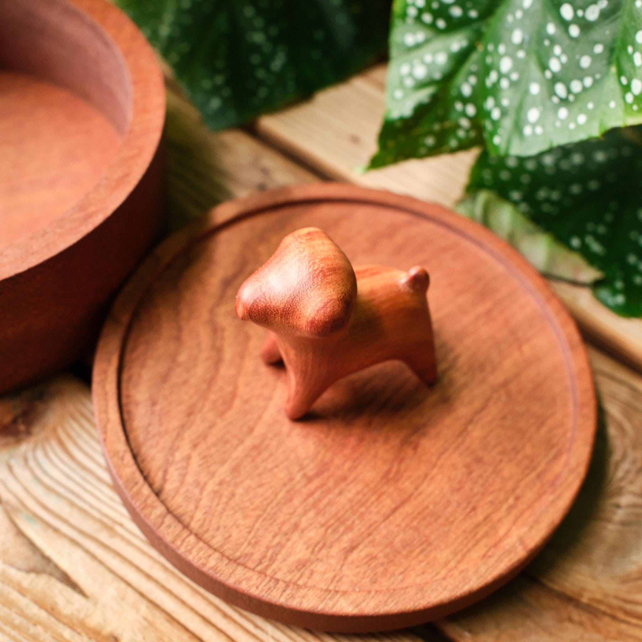Medium and Large Handmade Natural Wooden Pet Urn | Suitable for All Dog Breeds | Handmade Memorial Ashes Box for Dogs｜Pet Loss Keepsake Gift