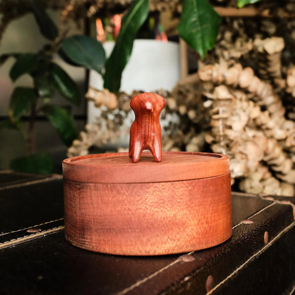 Medium and Large Handmade Natural Wooden Pet Urn | Suitable for All Dog Breeds | Handmade Memorial Ashes Box for Dogs｜Pet Loss Keepsake Gift