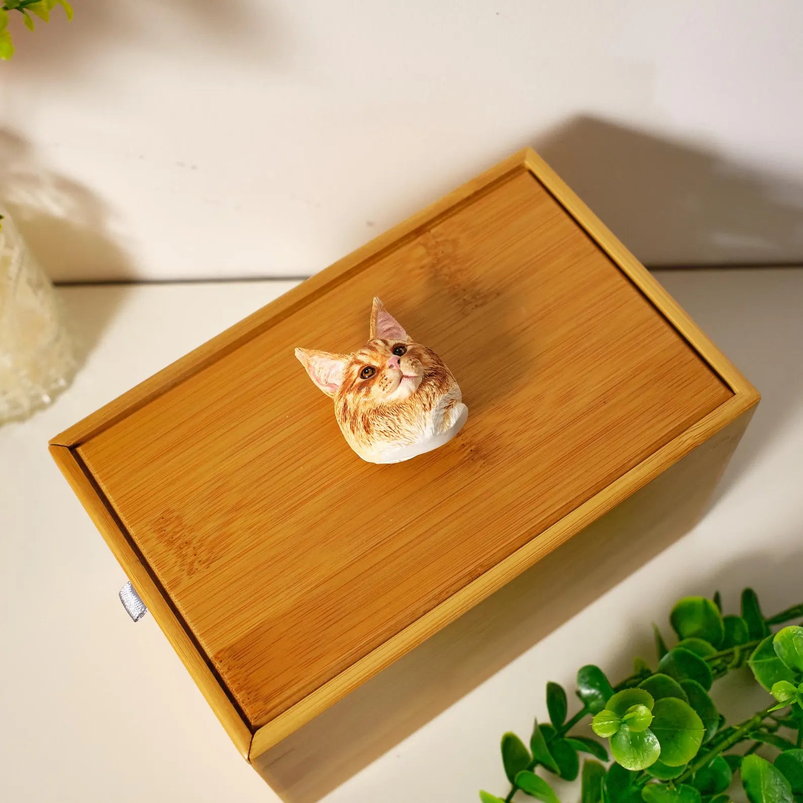Handcrafted Bamboo Cat Memorial Urn with Realistic Plaster Head from photo, Personalised Pet Ashes Keepsake Box, Eco Friendly Cat Loss Gift