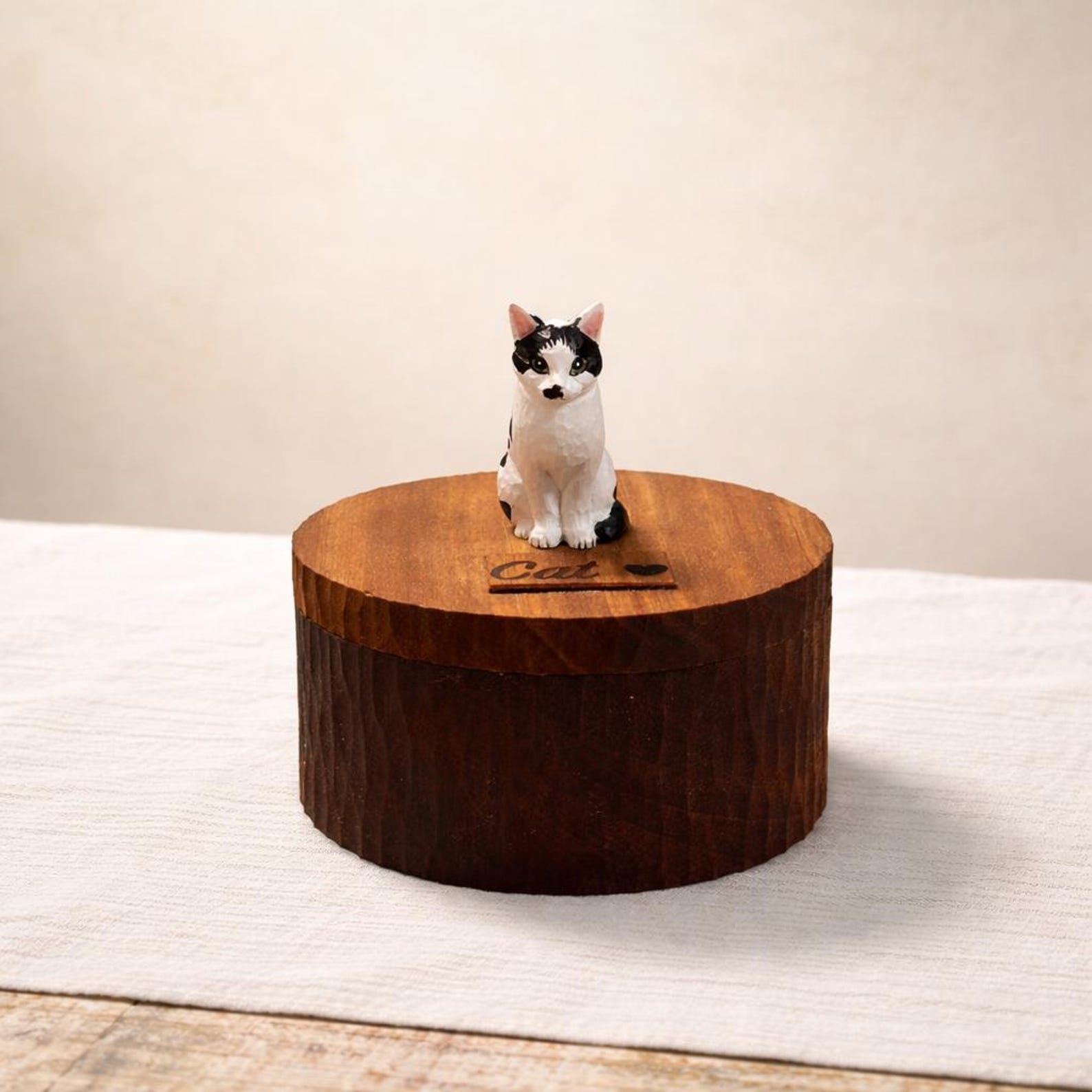 Custom Realistic Wooden Black Cat Urn for Ashes, Hand Carved Cat Figurine from Photo, Personalised Engraved Wood Pet Memorial Urn