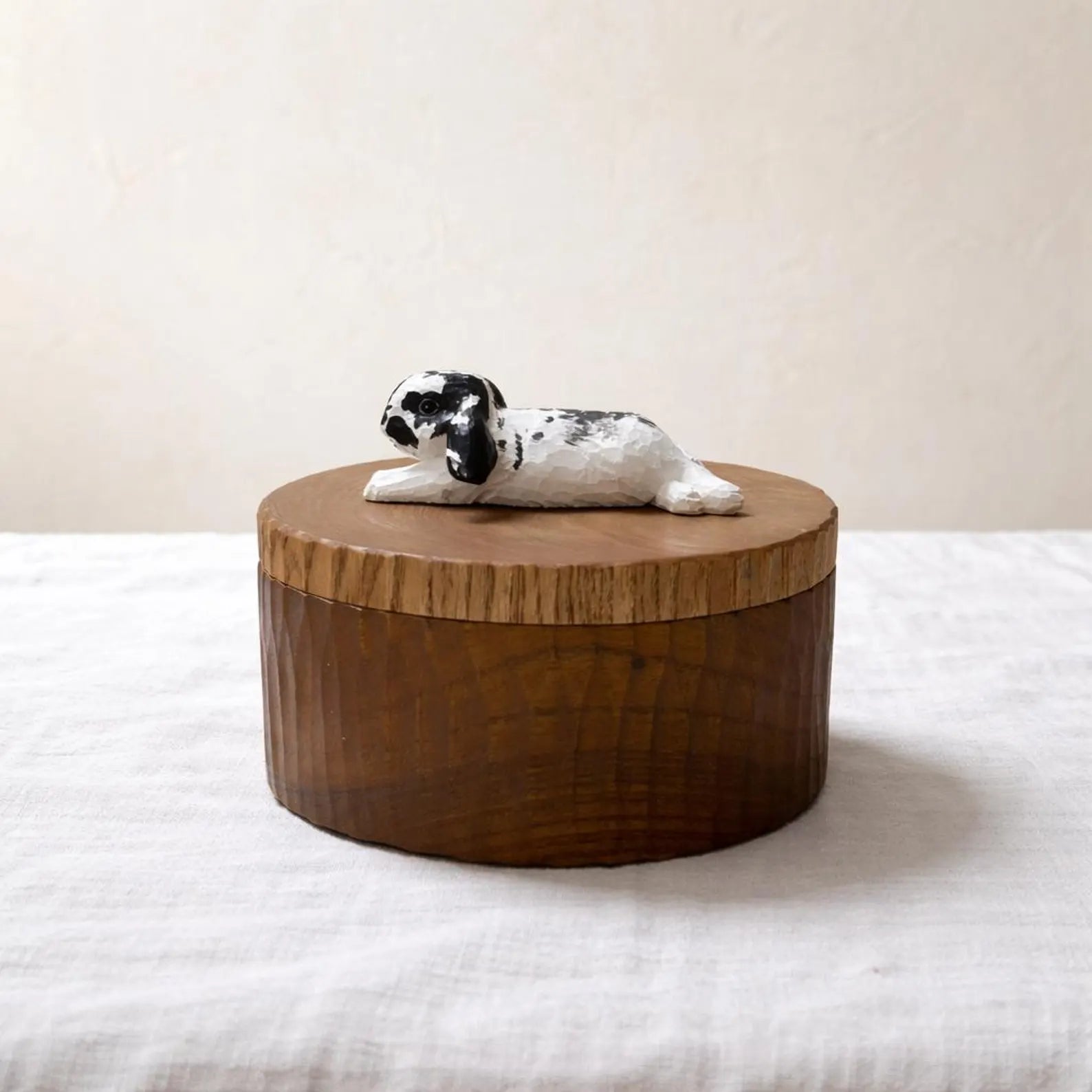 Handmade Wooden Rabbit Memorial Urn: Realistic Bunny Keepsake Box from Photo, Pet Memorial Gift, Pet Personalised Keepsake, Jewellery Box