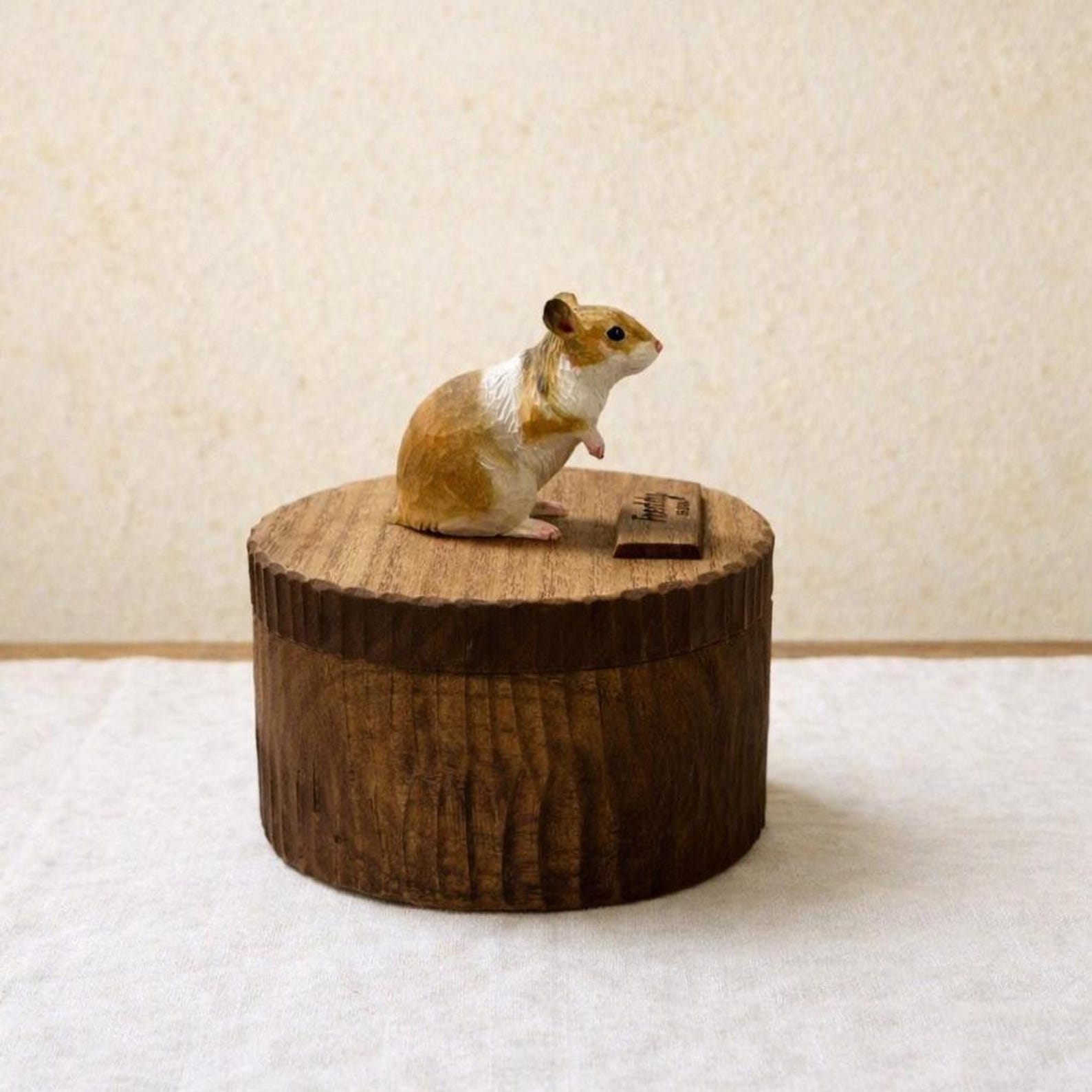 Handmade Wooden Hamster Memorial Urn: Realistic Custom Hamster Figurine from Photo, Eco-Friendly Pet Memorial Gift, Laser Engraving Name