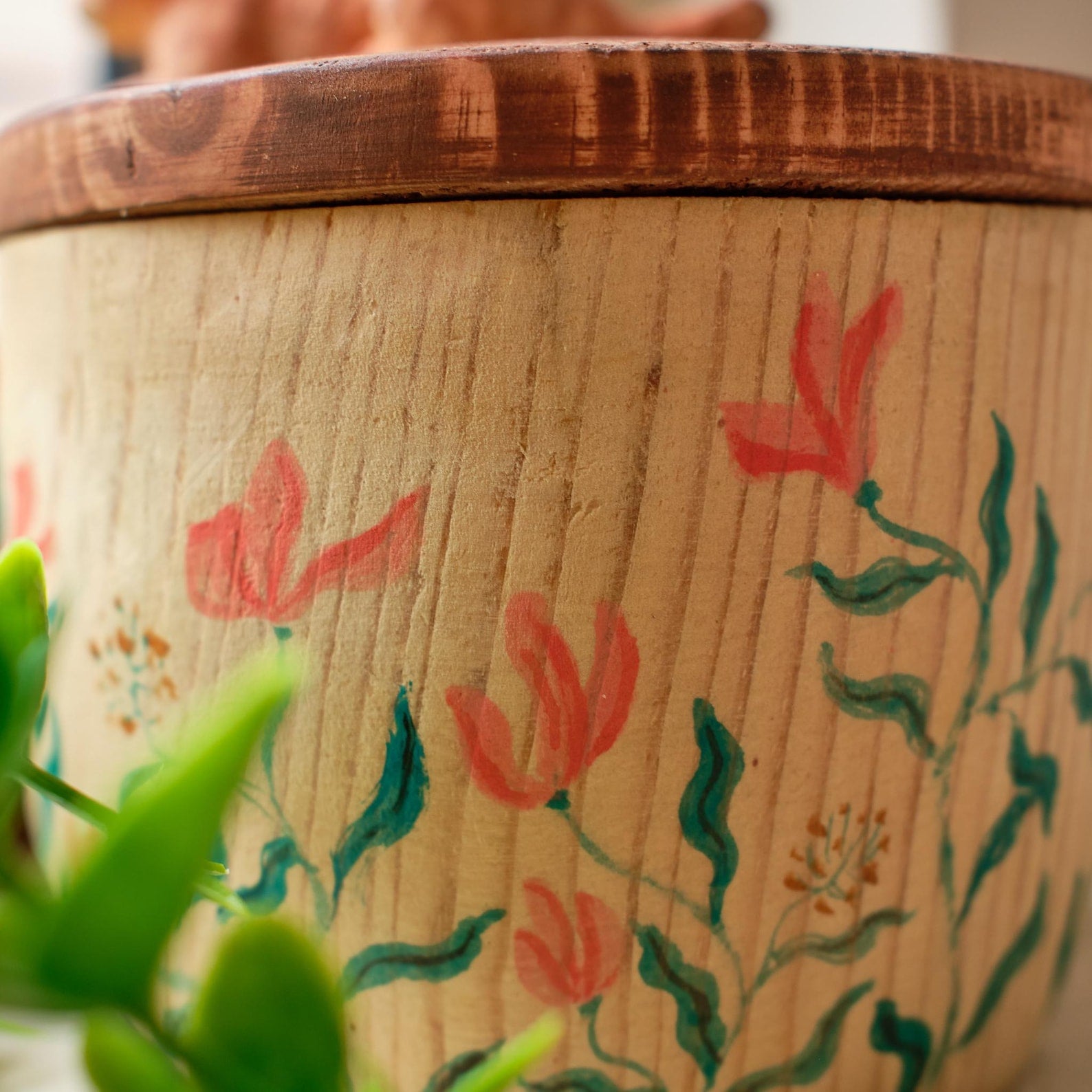 Hand Carved Cat Memorial Urn, Custom Wooden Pet Ashes Box, Photo-Based Cat Figurine, Personalised Hand Painted Floral Box, Pet Loss Gift