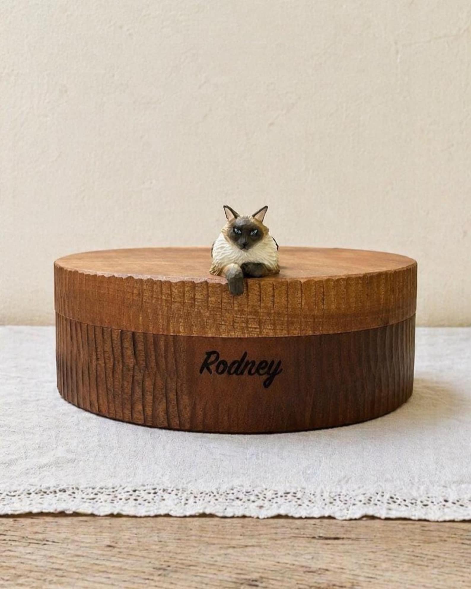 Custom Hand Carved Lounging Cat Figurine from Photos, Large Handmade Wooden Cat Urn, Engraved Pet Ashes Box, Personalised Cat Ashes Keepsake