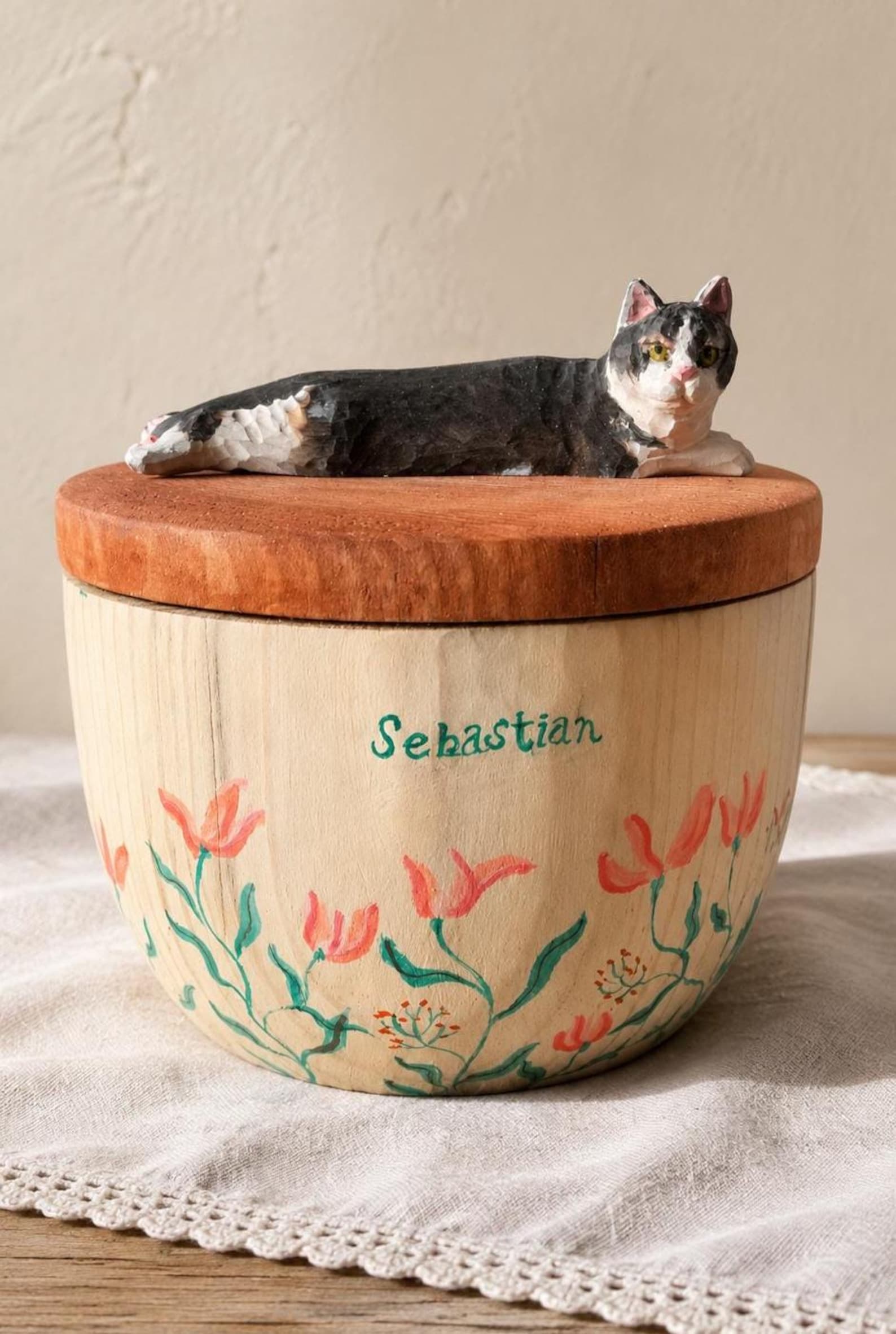 Hand Carved Cat Memorial Urn, Custom Wooden Pet Ashes Box, Photo-Based Cat Figurine, Personalised Hand Painted Floral Box, Pet Loss Gift