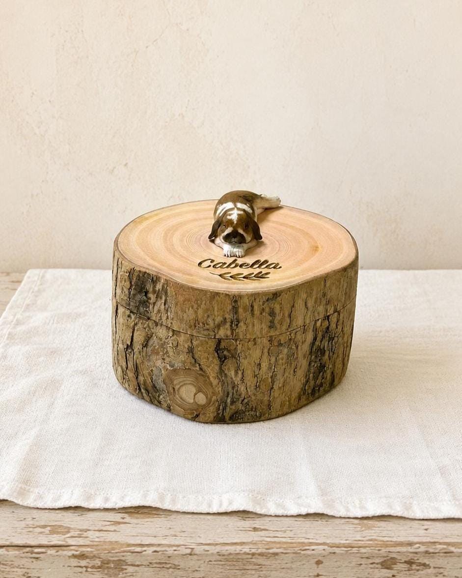 Rustic Tree Stump Rabbit Urn, Realistic Bunny Wood Carving, Natural Wood Pet Memorial Gifts, Organic Woodland Ashes Keepsake Box