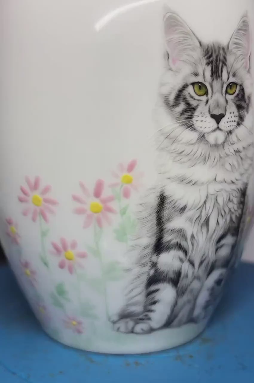 Large Custom Pet Portrait Urn | Hand-Painted Ceramic Ashes Jar｜Up to 10lbs ｜Pet Personalised Memorial Gift | Pet Loss Keepsake Urn