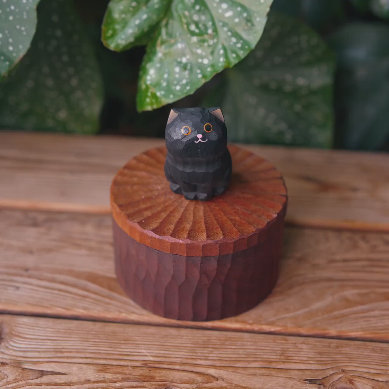 Handmade Wooden Cat Memorial Urn: Black Cat Figurine Keepsake by Photo, Bespoke Pet Memorial Gift, Cat Personalised Keepsake, Jewellery Box